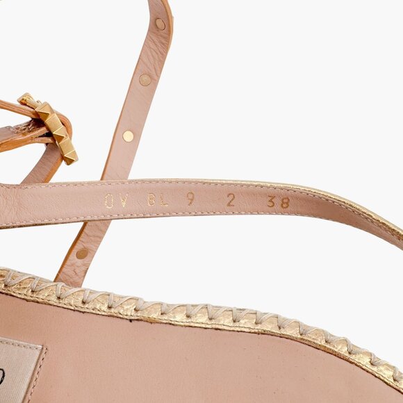 Valentino Garavani Rockstud Espadrille Thong Sandals Size 38 US 8 Gold Flat - Picture 15 of 15